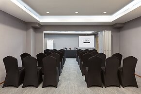 Hotel Neo Gading Solo