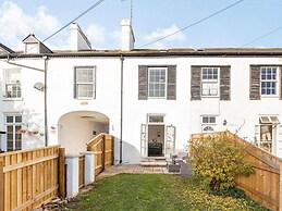 Lovely Villa 3 Kings 1double Sofa bed