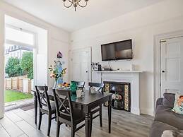 Lovely Villa 3 Kings 1double Sofa bed