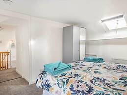 Lovely Villa 3 Kings 1double Sofa bed
