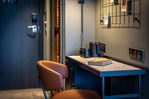 Le Bellune Paris Hotel & Spa