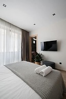 The Artisan Suites