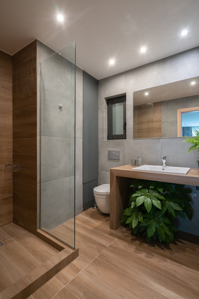 The Artisan Suites