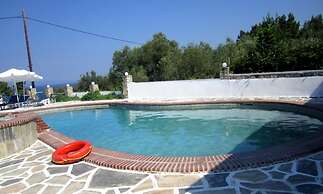 Hotel Pashos