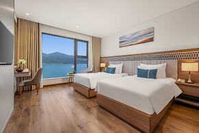 Peninsula Hotel Danang