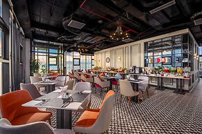 Peninsula Hotel Danang