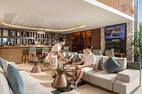Peninsula Hotel Danang