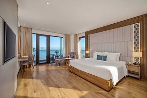 Peninsula Hotel Danang