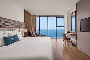 Peninsula Hotel Danang