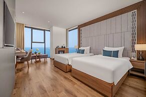 Peninsula Hotel Danang