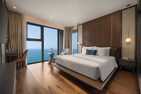 Peninsula Hotel Danang