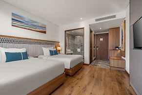 Peninsula Hotel Danang