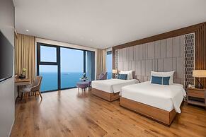 Peninsula Hotel Danang