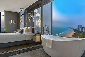 Peninsula Hotel Danang