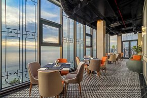Peninsula Hotel Danang