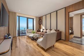 Peninsula Hotel Danang