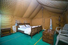 The Captain Desert Camp