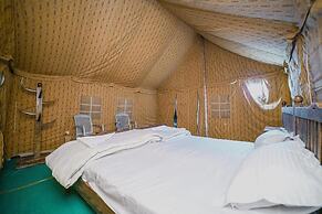 The Captain Desert Camp