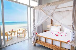 AHG Sun Bay Mlilile Beach Hotel
