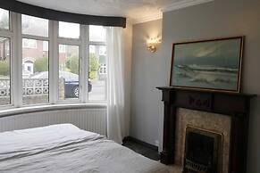 Lovely 4-bed House in Nottingham