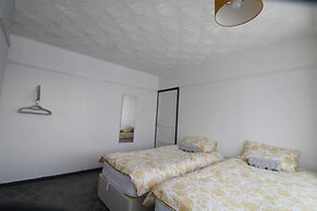 Lovely 4-bed House in Nottingham