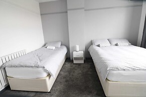Lovely 4-bed House in Nottingham