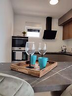 Brand new 3-bed Apartment
