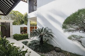 Aram Residence