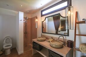 Aram Residence