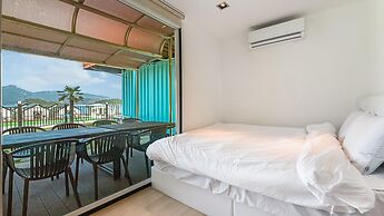 Goseong Bluebeach Pension&glamping