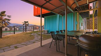 Goseong Bluebeach Pension&glamping