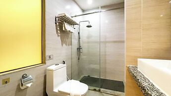 Elegant Airport Hotel