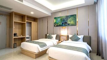 Elegant Airport Hotel