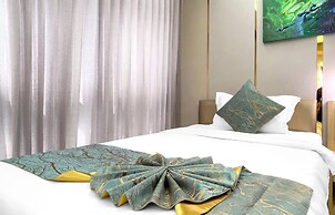 Elegant Airport Hotel