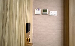Elegant Airport Hotel