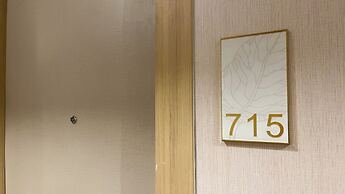 Elegant Airport Hotel