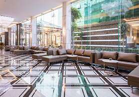 Elegant Airport Hotel
