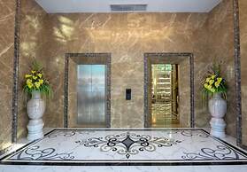Elegant Airport Hotel
