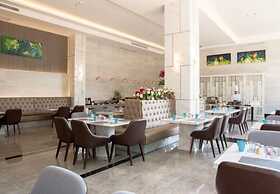 Elegant Airport Hotel