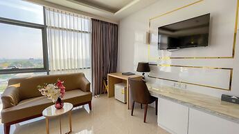Elegant Airport Hotel