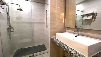 Elegant Airport Hotel