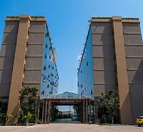 Elegant Airport Hotel