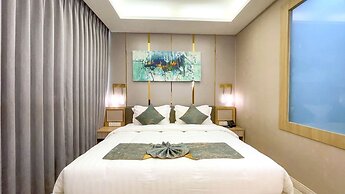 Elegant Airport Hotel