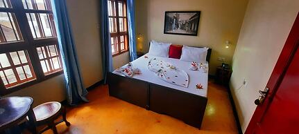 Rumaisa Hotel
