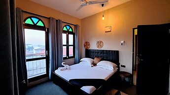 Rumaisa Hotel