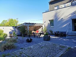 Zu Freunden