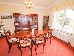 Braeside Farm House