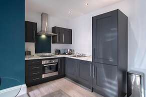 Cavern Quarter Apts - 31 North John St