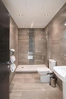 Cavern Quarter Apts - 31 North John St