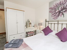 Farrier's Lodge